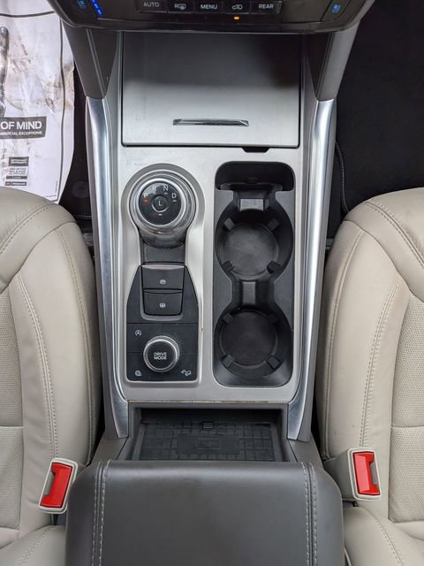 Certified 2024 Ford Explorer Platinum w/ Technology Package AWD/4WD image 13
