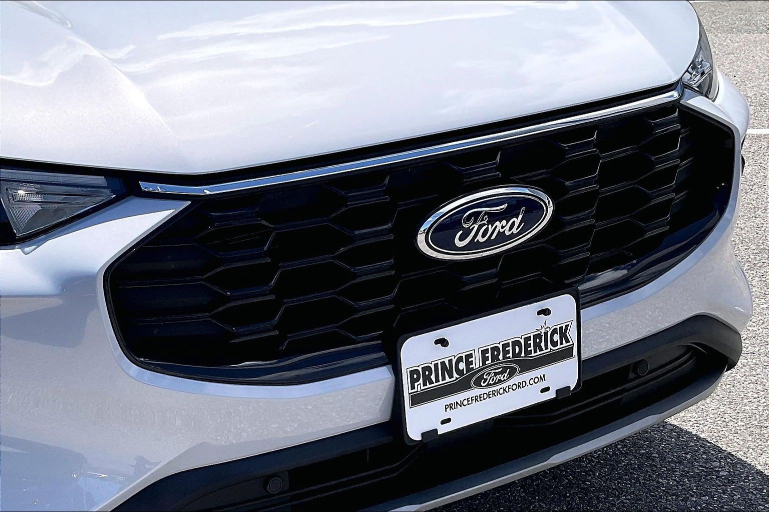 Certified 2025 Ford Escape ST-Line w/ Equipment Group 301A FWD image 28