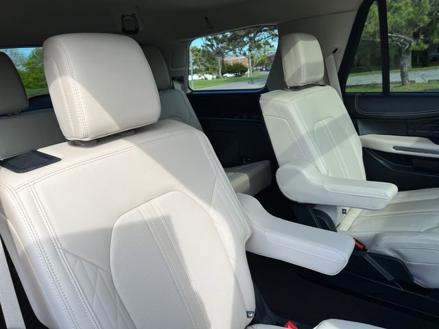 Certified 2023 Ford Expedition Platinum AWD/4WD image 32