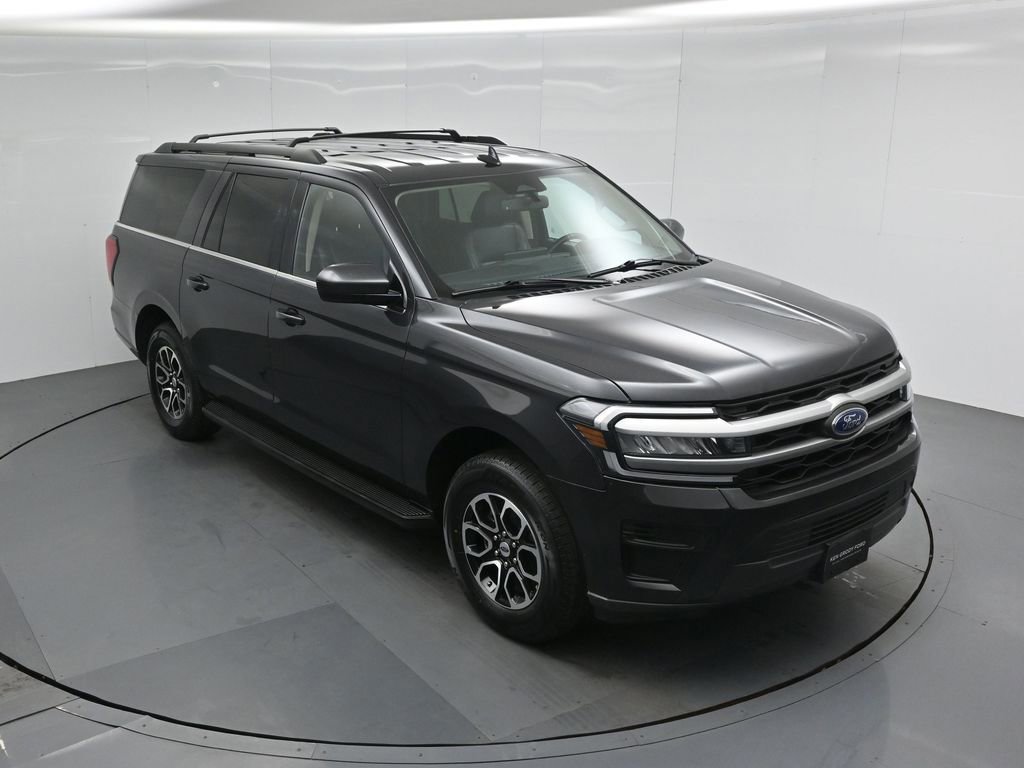 Certified 2024 Ford Expedition Max XLT image 4