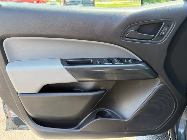 Used 2018 Chevrolet Colorado W/T w/ Custom Special Edition AWD/4WD image 19