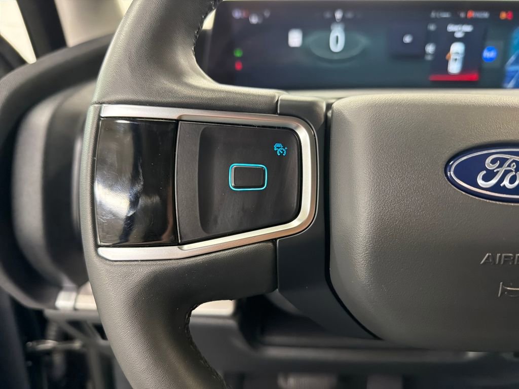 Certified 2025 Ford Expedition Active image 20