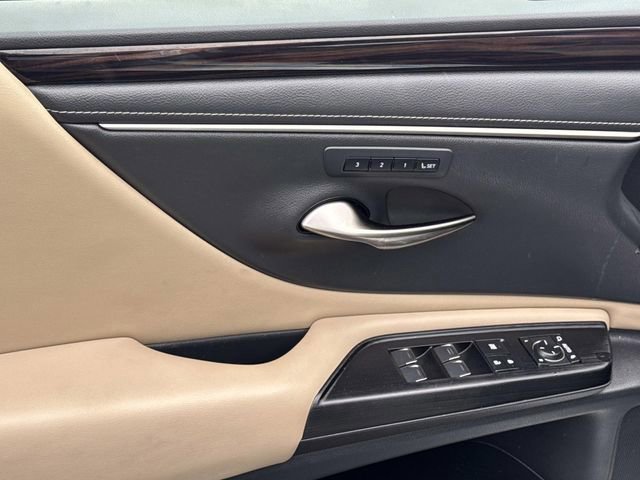 Used 2021 Lexus ES 350 w/ Premium Package image 19