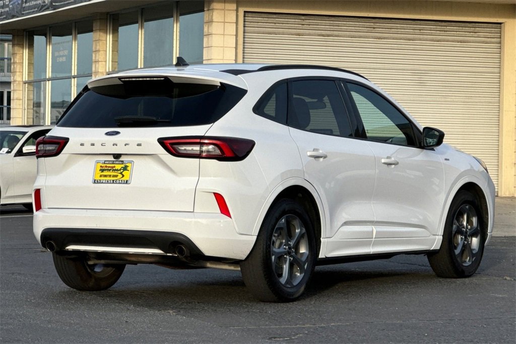 Certified 2023 Ford Escape ST-Line image 3