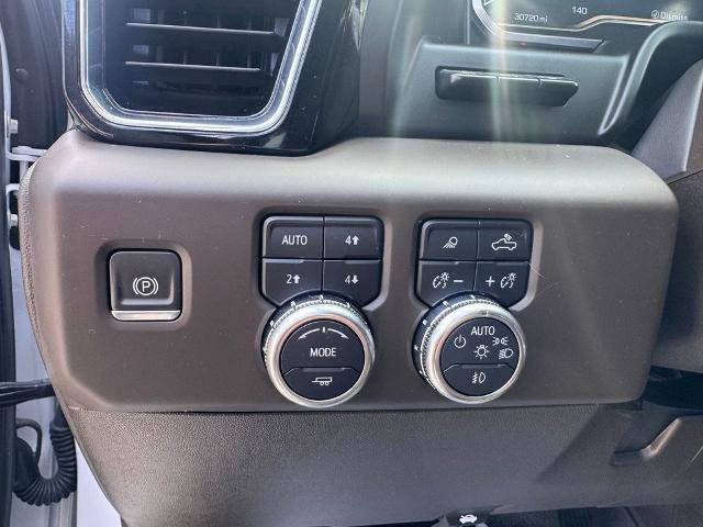Used 2024 GMC Sierra 2500 Denali w/ Denali Reserve Package AWD/4WD image 20