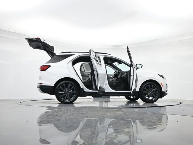 Used 2022 Chevrolet Equinox RS w/ LPO, Floor Liner Package FWD image 52