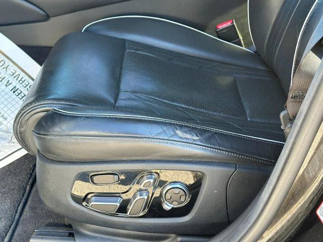 Used 2019 Kia K900 Luxury w/ VIP Package image 21