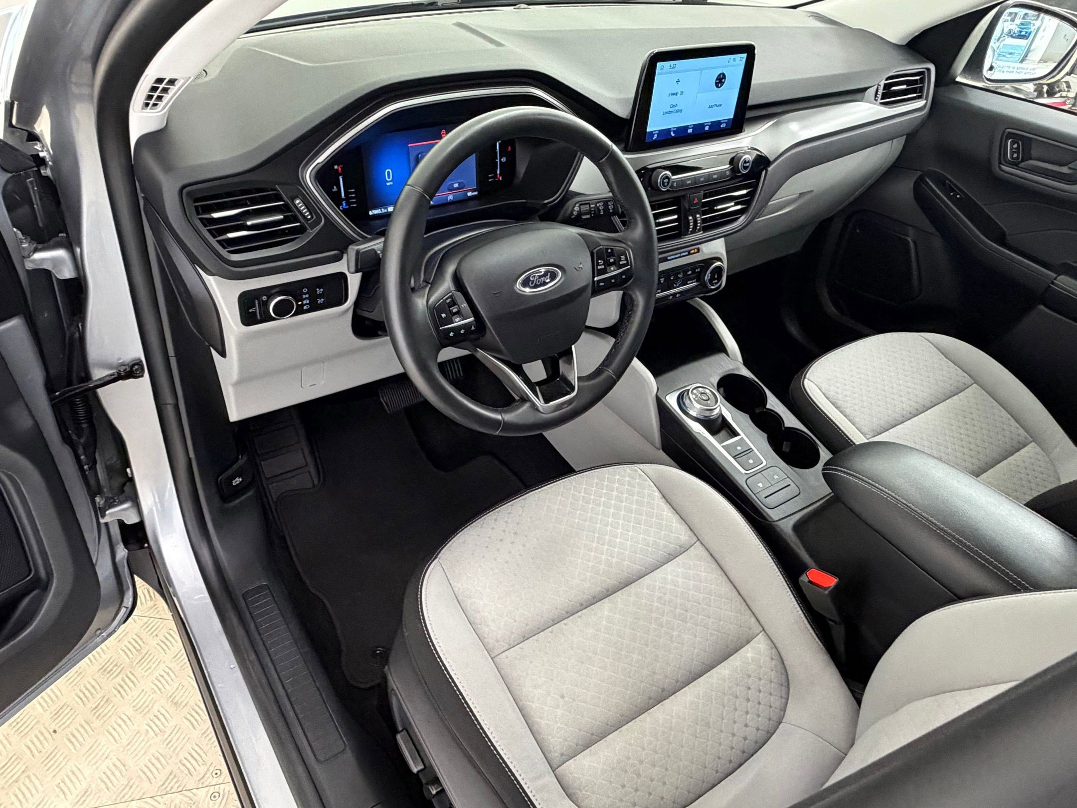 Certified 2024 Ford Escape Active image 11