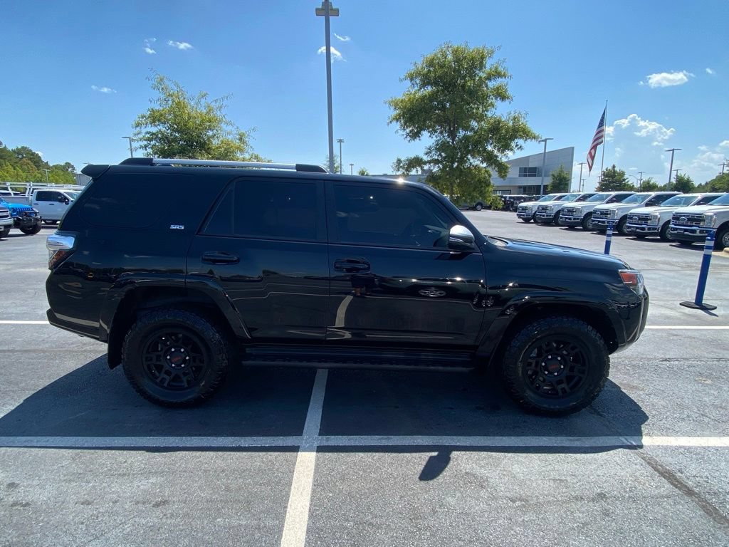 Used 2024 Toyota 4Runner SR5 Premium AWD/4WD image 8