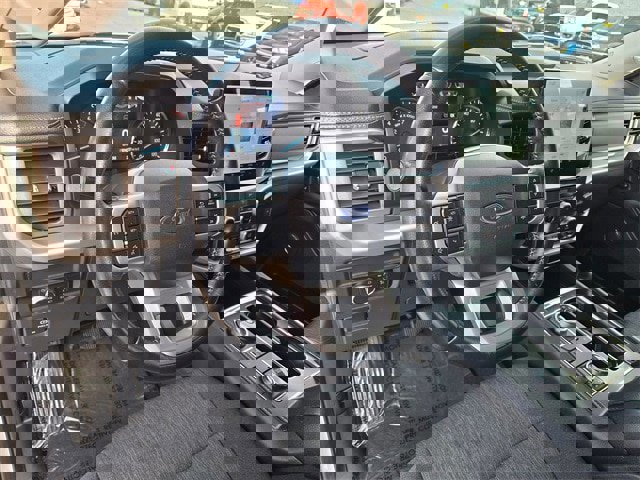 Certified 2022 Ford Expedition XLT image 10