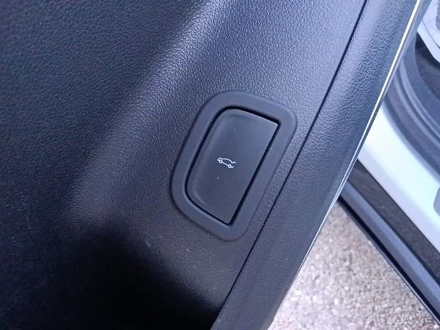 Used 2025 Buick Enclave Sport Touring FWD image 14