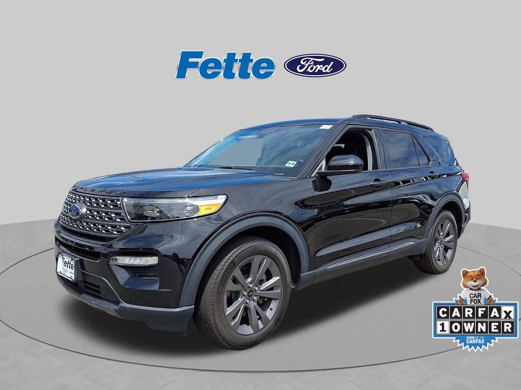 Certified 2023 Ford Explorer XLT w/ Equipment Group 202A AWD/4WD image 1
