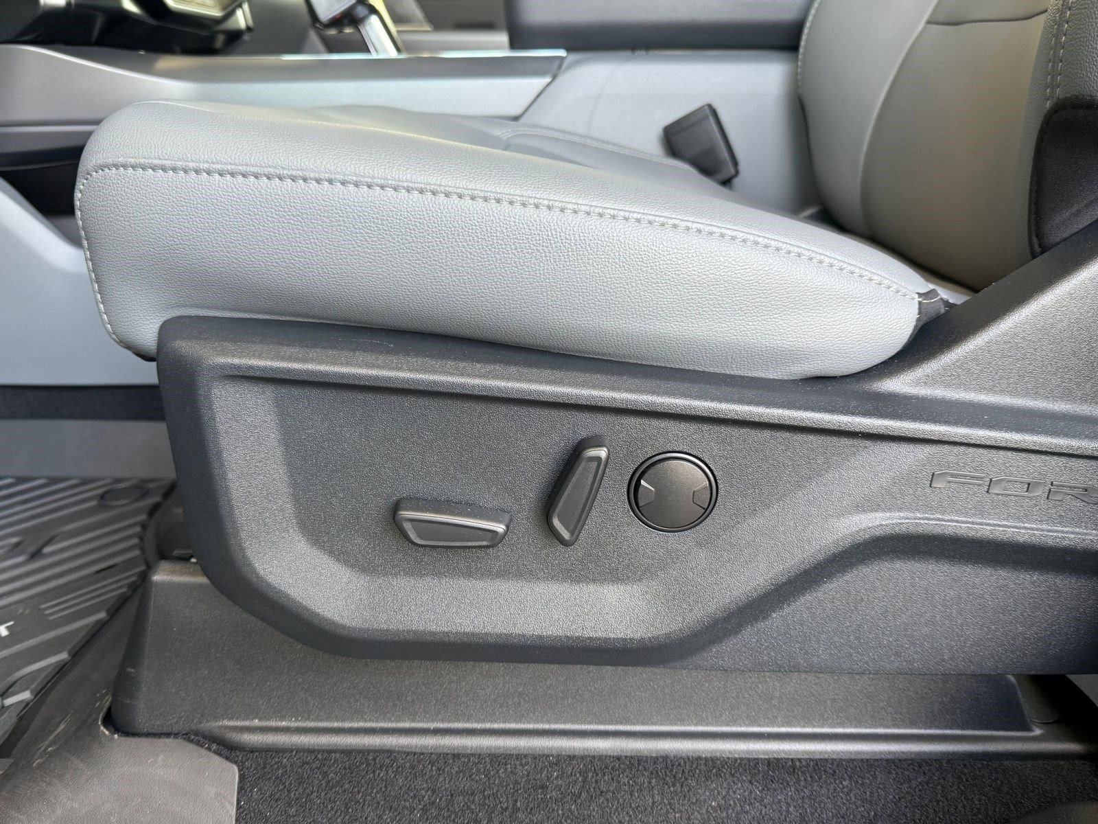 Certified 2025 Ford F150 Lightning Flash image 14