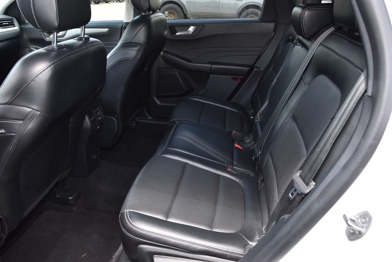 Certified 2022 Ford Escape SEL AWD/4WD image 11