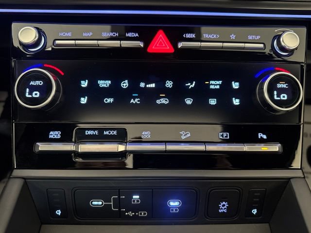 Used 2025 Hyundai Santa Fe Calligraphy AWD/4WD image 17