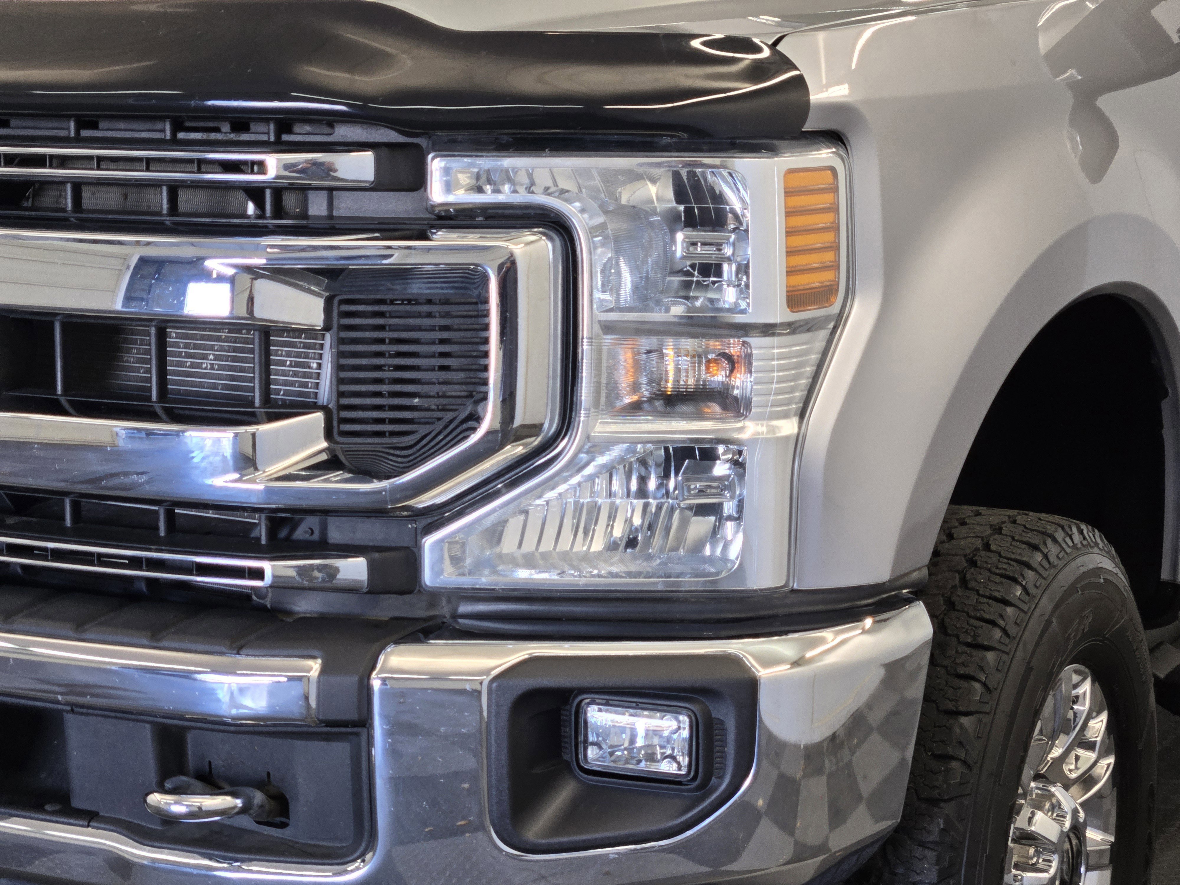 Certified 2022 Ford F250 XLT w/ XLT Premium Package image 8