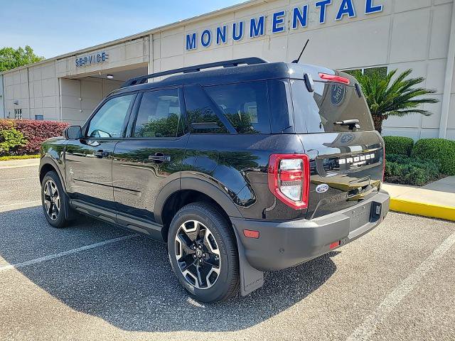 Certified 2023 Ford Bronco Sport Outer Banks w/ Tech Package AWD/4WD image 2
