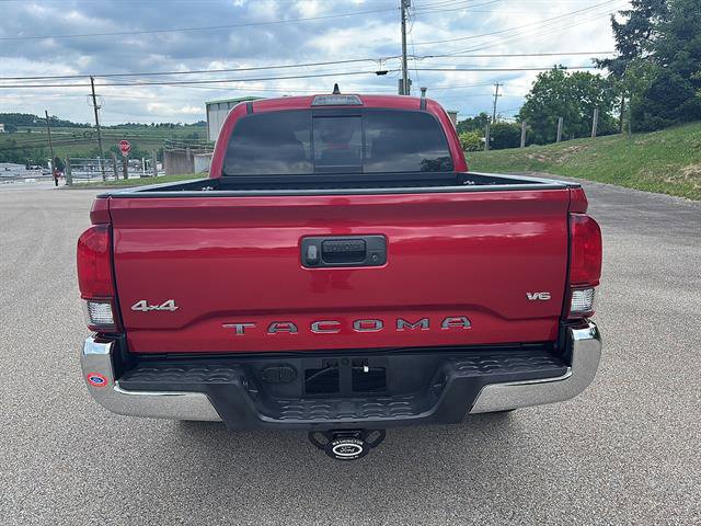 Used 2021 Toyota Tacoma SR5 AWD/4WD image 3