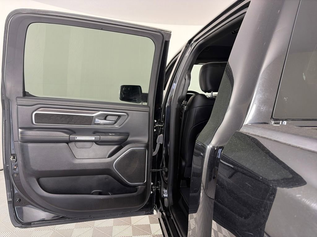 Used 2025 RAM 1500 Laramie image 11