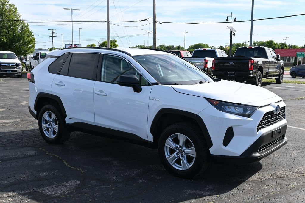 Used 2021 Toyota RAV4 LE AWD/4WD image 7