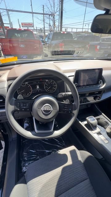 Used 2023 Nissan Rogue SV AWD/4WD image 11