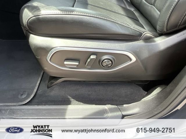 Used 2024 Jeep Wagoneer L Series II w/ Flexible Seating Group image 28