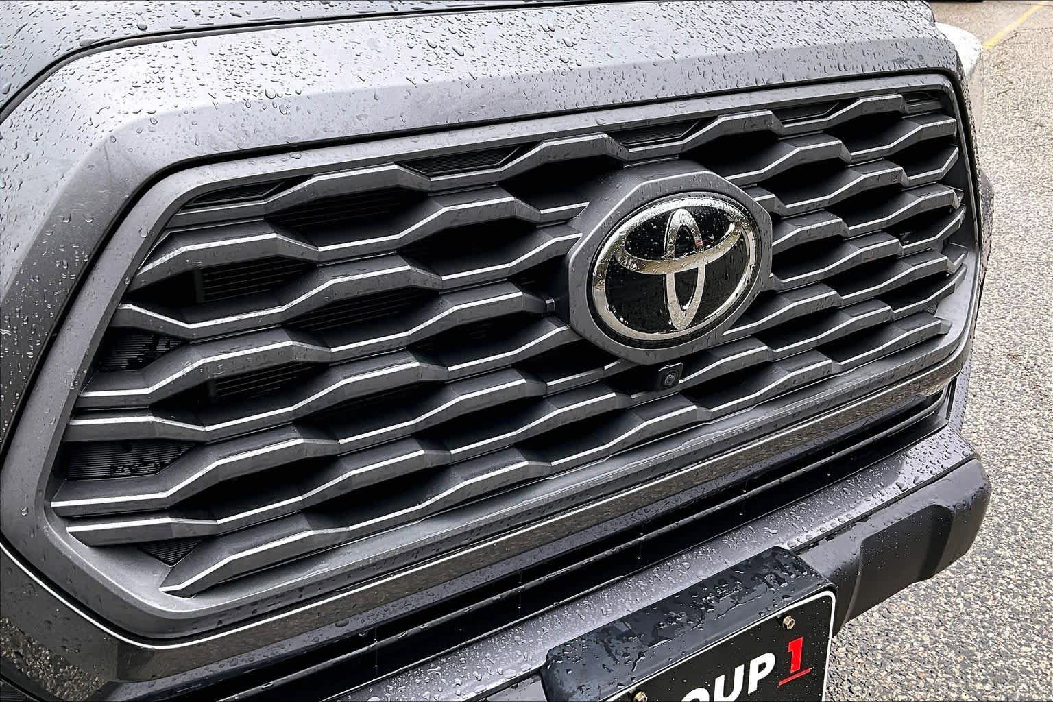 Used 2023 Toyota Tacoma TRD Off-Road w/ TRD Premium Off Road Package AWD/4WD image 32