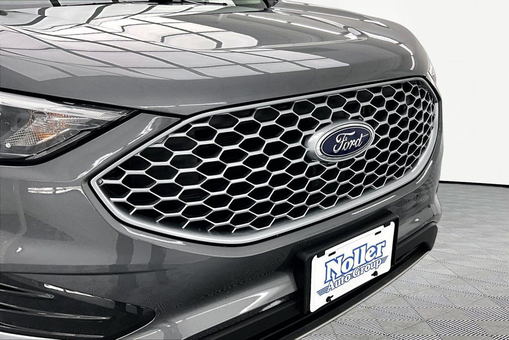 Certified 2024 Ford Edge SEL w/ Convenience Package AWD/4WD image 28