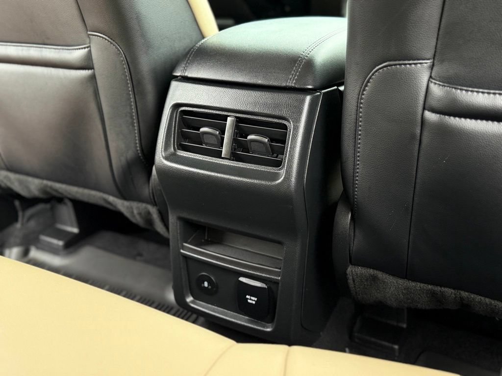 Certified 2023 Ford Edge SEL w/ Convenience Package AWD/4WD image 19