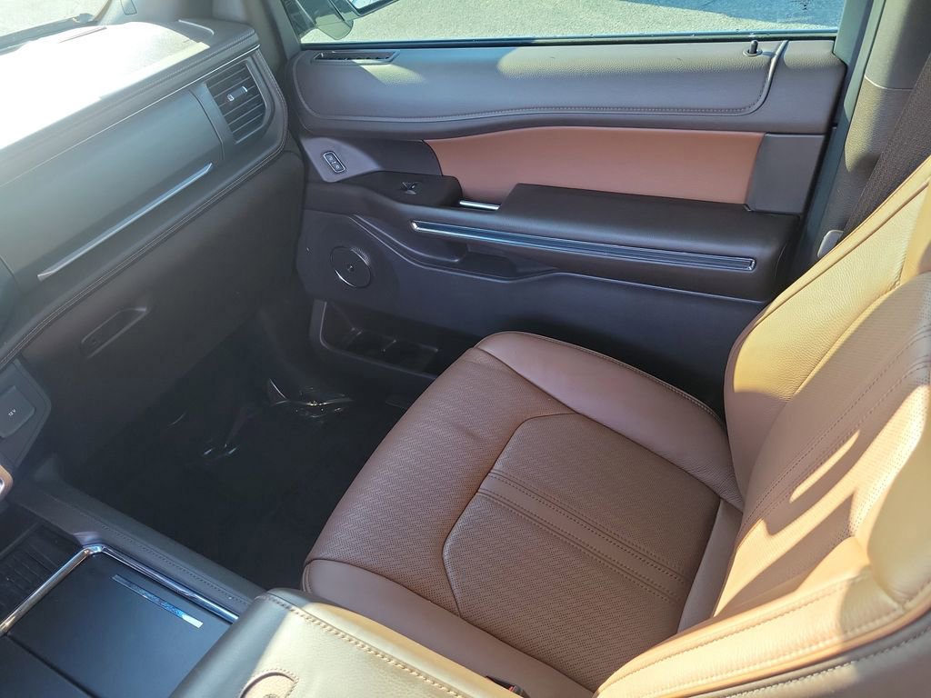 Certified 2024 Ford Expedition King Ranch image 19