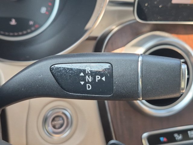 Used 2022 Mercedes-Benz GLC 300 4MATIC w/ Premium Package Lite image 26