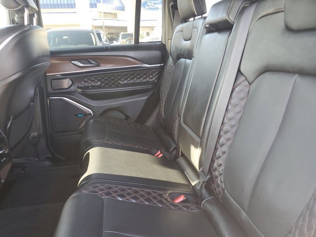 Used 2022 Jeep Grand Cherokee Summit w/ Adv Protech Group IV image 17