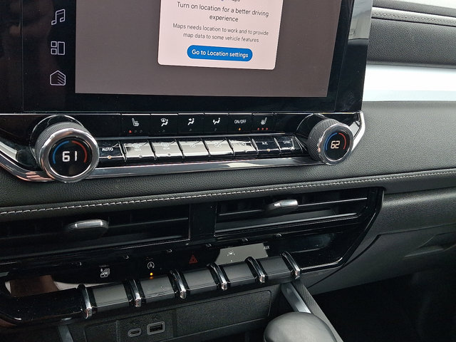 Used 2023 Chevrolet Colorado LT w/ LT Convenience Package II AWD/4WD image 15