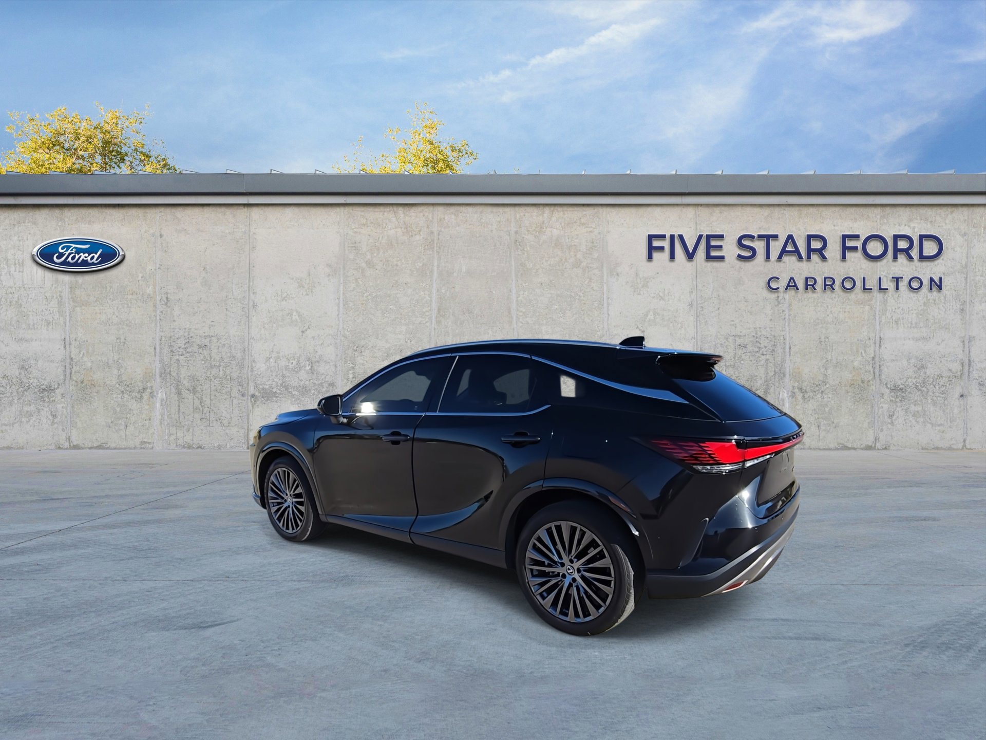 Used 2023 Lexus RX 350 FWD image 3