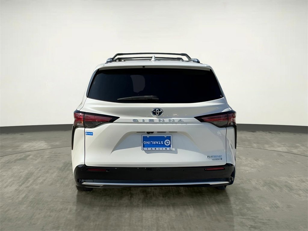 Used 2021 Toyota Sienna Platinum image 8