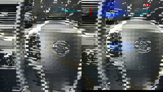 Certified 2022 Ford Explorer XLT w/ Equipment Group 202A image 19