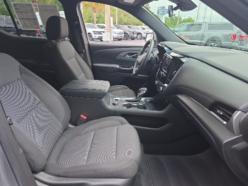 Used 2024 Chevrolet Traverse LT FWD image 15