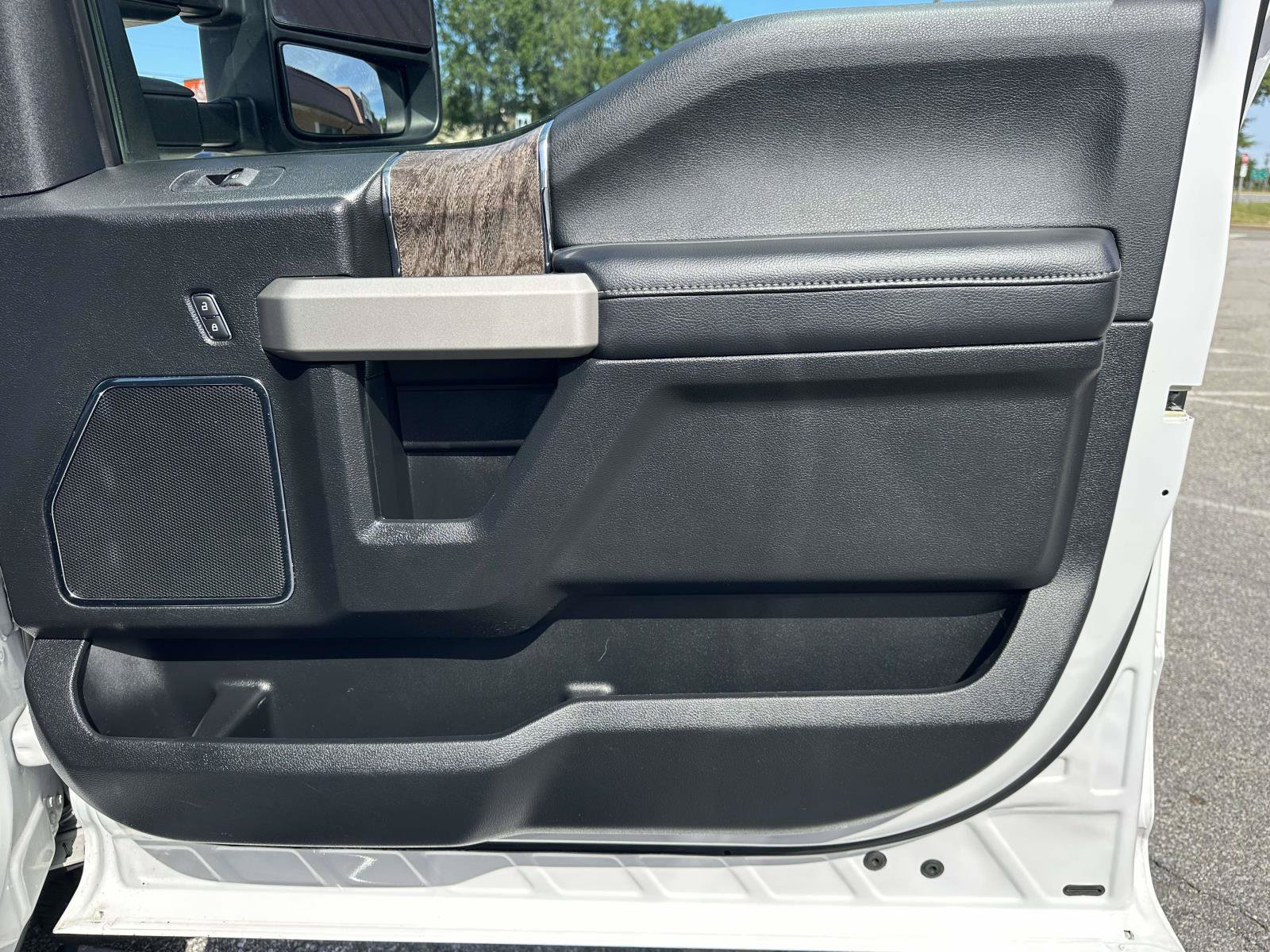Certified 2019 Ford F250 Lariat w/ Chrome Package AWD/4WD image 20