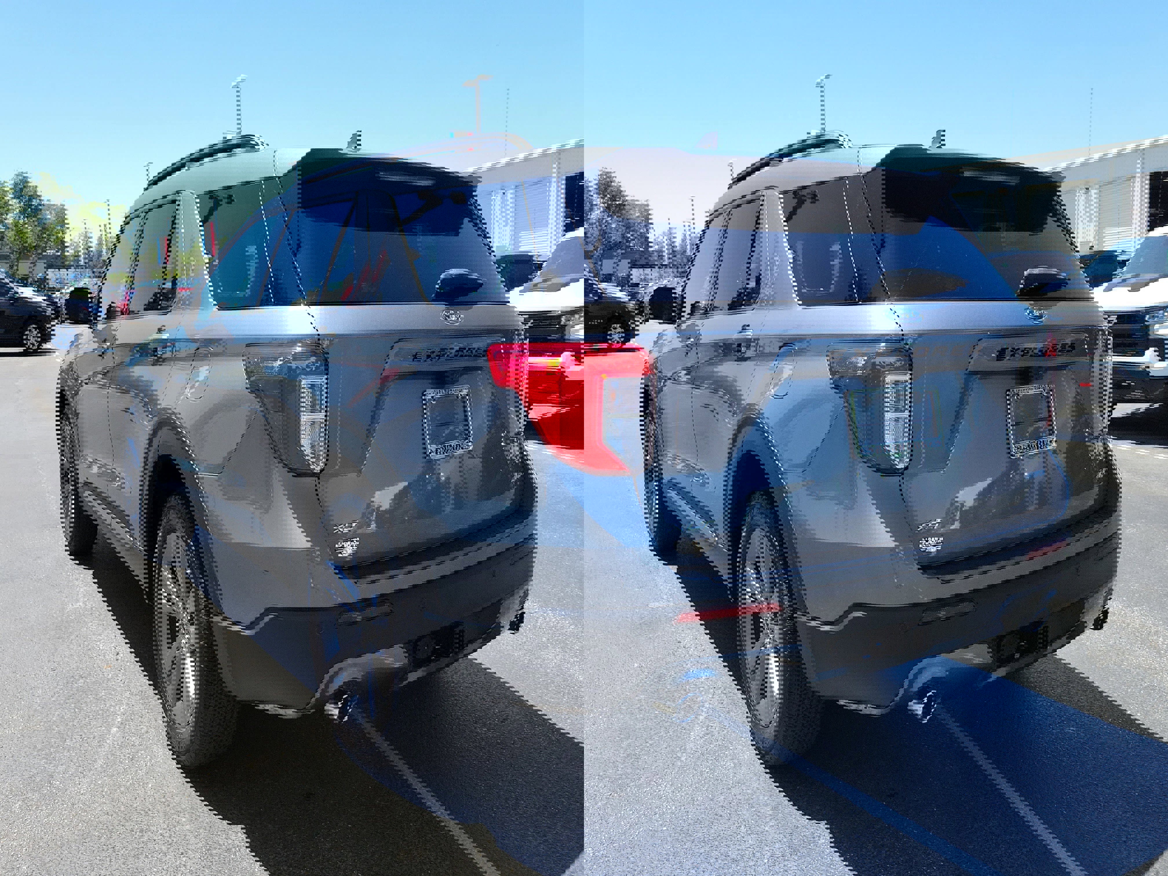 Certified 2023 Ford Explorer XLT w/ Equipment Group 202A image 3