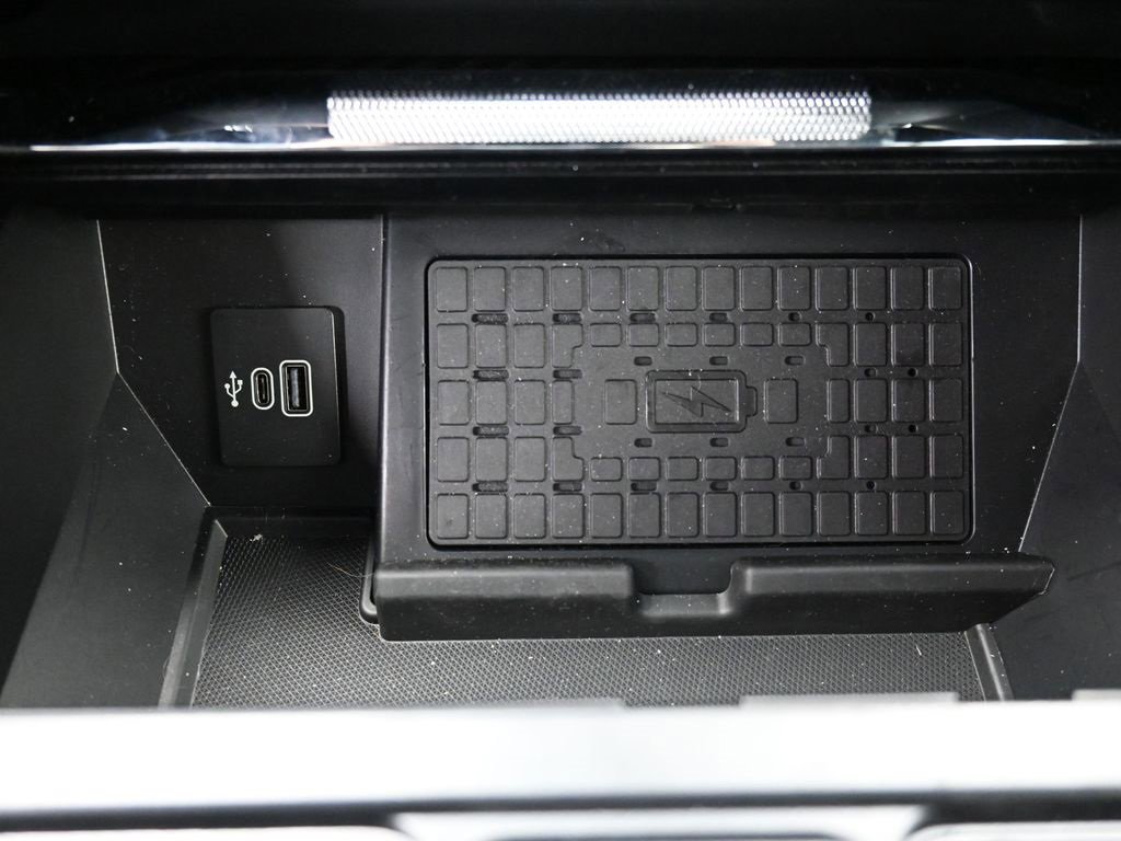 Certified 2025 Ford F150 Raptor image 30