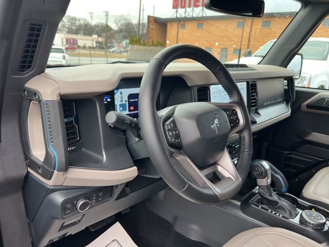 Certified 2022 Ford Bronco Wildtrak AWD/4WD image 7