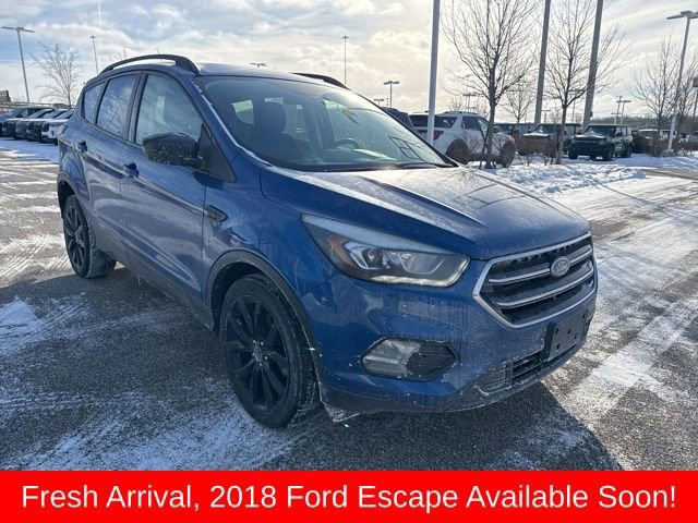 Certified 2018 Ford Escape SE w/ SE Sport Appearance Package image 7