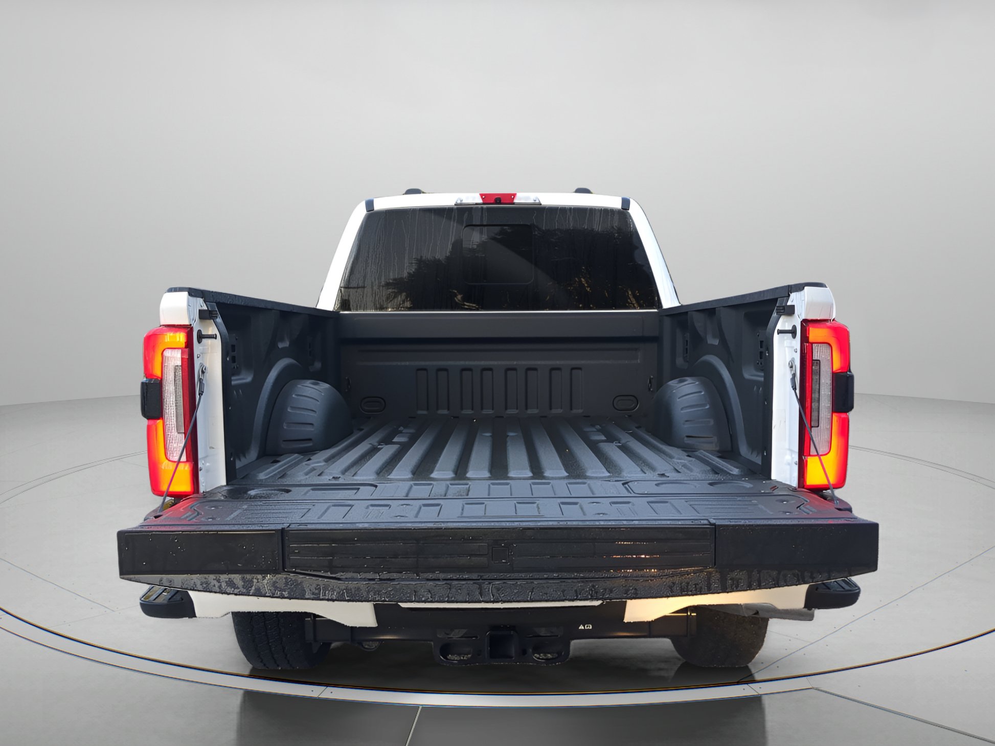 Certified 2025 Ford F250 Platinum w/ FX4 Off-Road Package AWD/4WD image 46