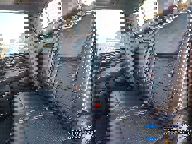 Used 2024 GMC Sierra 2500 AT4X image 25