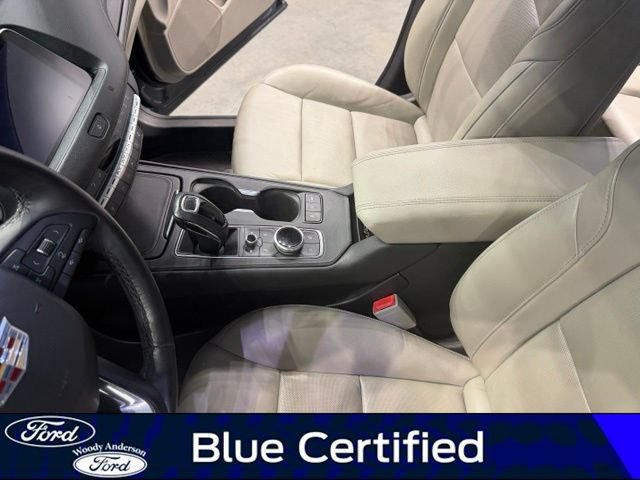 Used 2019 Cadillac XT4 Premium Luxury FWD image 17
