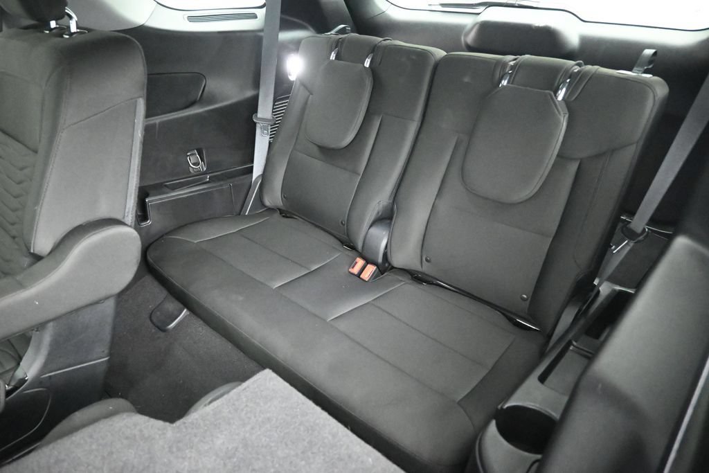 Certified 2021 Ford Explorer XLT RWD image 15