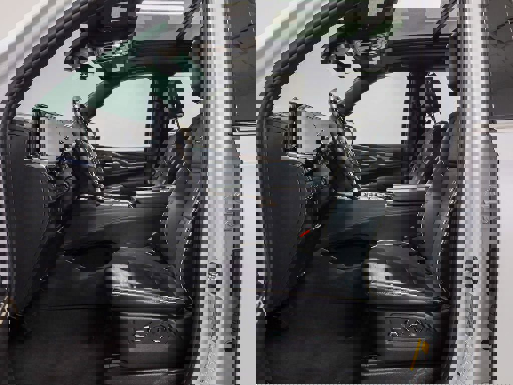 Used 2023 Cadillac Escalade Premium Luxury image 14