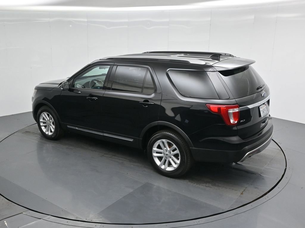 Certified 2017 Ford Explorer XLT image 19