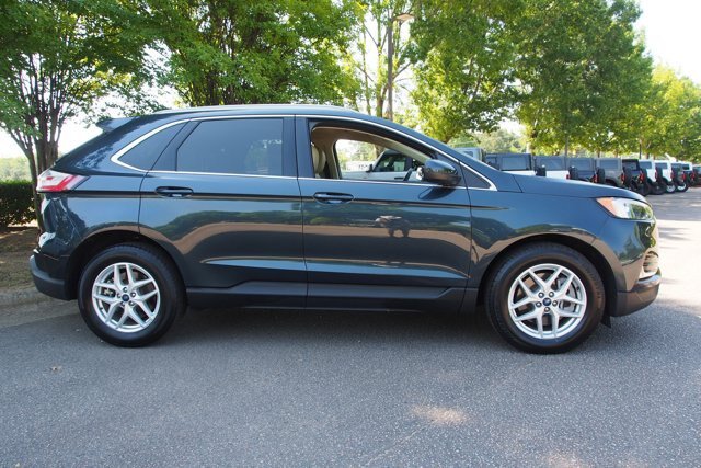 Certified 2022 Ford Edge SEL w/ Convenience Package AWD/4WD image 8