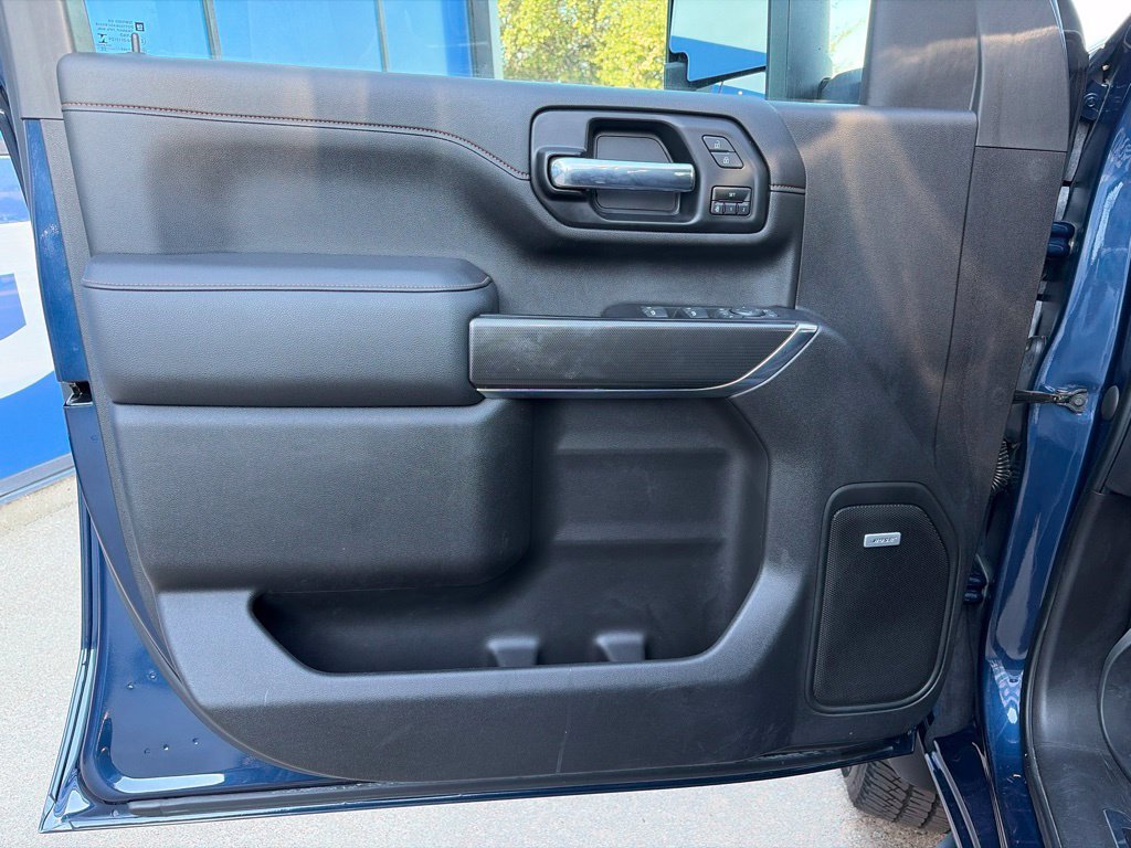 Used 2022 GMC Sierra 2500 AT4 w/ AT4 Preferred Package AWD/4WD image 23